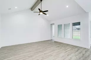 3003 Lago Costa Dr, Texas City, TX 77568 - Photo 11