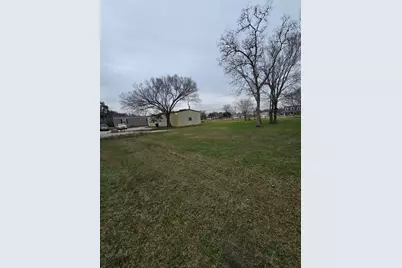 2243 Cr-130, Pearland, TX 77581 - Photo 3