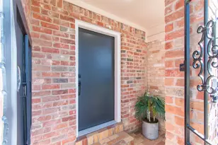 727 Bunker Hill Rd, Houston, TX 77024 - Photo 3