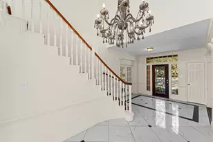 1914 Rosebay Ct, Sugar Land, TX 77479 - Photo 5