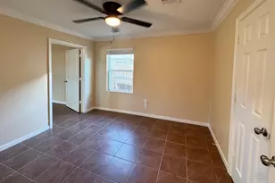 3238 Texas Ave, Texas City, TX 77590 - Photo 7