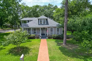 1406 Key St, Brenham, TX 77833 - Photo 1