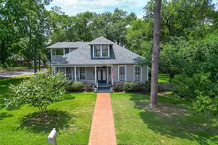 1406 Key St, Brenham, TX 77833 - Photo 1