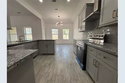 10835 Deaf Smith Street, La Porte, TX 77571 - Photo 3