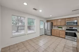 147 W Misty Dawn Dr, Conroe, TX 77385 - Photo 11