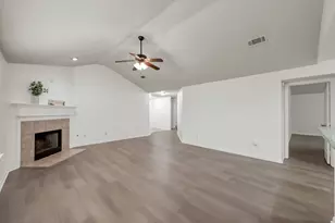 147 W Misty Dawn Dr, Conroe, TX 77385 - Photo 7