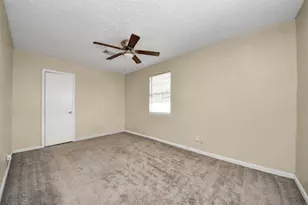 5018 Northridge Dr, Houston, TX 77033 - Photo 19