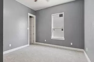 4704 Ward St, Houston, TX 77021 - Photo 15