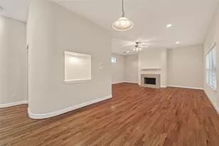 11504 Main Pine Dr, Houston, TX 77025 - Photo 9