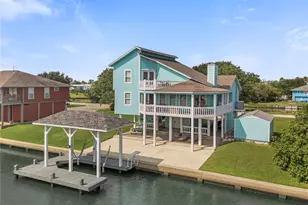 1200 Waterways Dr, Crystal Beach, TX 77650 - Photo 1