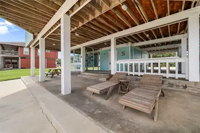 1200 Waterways Drive, Crystal Beach, TX 77650 - Photo 9