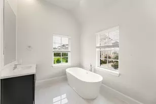 9651 Kings Cross Station, Houston, TX 77045 - Photo 13