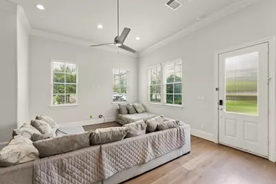 9651 Kings Cross Station, Houston, TX 77045 - Photo 5