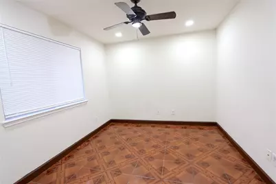 4823 Canyon Blanco Drive, Houston, TX 77045 - Photo 11