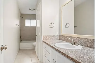 16107 Barcelona Drive, Friendswood, TX 77546 - Photo 11