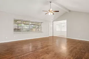 16107 Barcelona Dr, Friendswood, TX 77546 - Photo 7