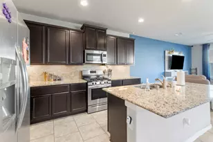 3411 Rainflower Springs Ln, Rosenberg, TX 77471 - Photo 7