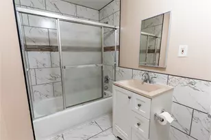 305 N Live Oak St, Houston, TX 77003 - Photo 13