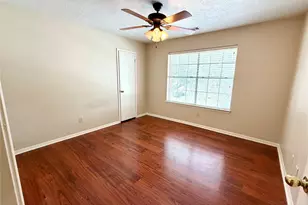 15819 Camp Fire Rd, Friendswood, TX 77546 - Photo 11