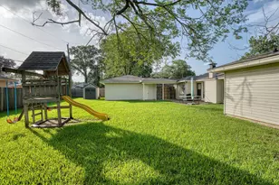 935 Chatwood Dr, Beaumont, TX 77706 - Photo 39