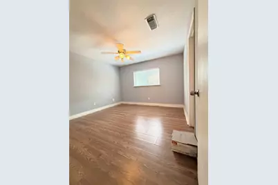 88 S Wavy Oak Circle, The Woodlands, TX 77381 - Photo 5