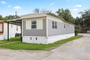 2222 N Austin Ave, Pearland, TX 77581 - Photo 1