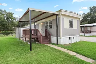 2222 N Austin Ave, Pearland, TX 77581 - Photo 3