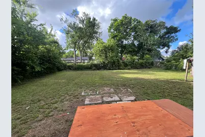 122 W Pecan Lane, Clute, TX 77531 - Photo 7