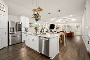 720 Autumn Lake Ln, Magnolia, TX 77354 - Photo 13