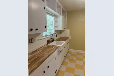 1025 Beverly Street, Houston, TX 77008 - Photo 9