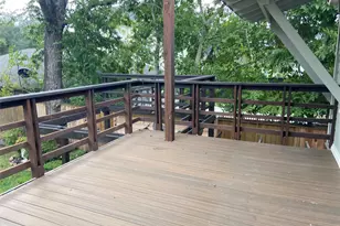 1025 Beverly St, Houston, TX 77008 - Photo 3
