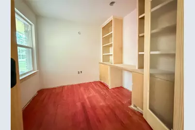 10519 Brinwood Drive, Houston, TX 77043 - Photo 9