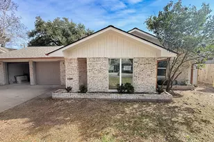 10519 Brinwood Dr, Houston, TX 77043 - Photo 1