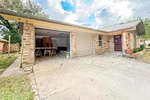 10519 Brinwood Dr, Houston, TX 77043 - Photo 27