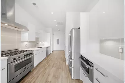 1211 Caroline Street #1302, Houston, TX 77002 - Photo 3
