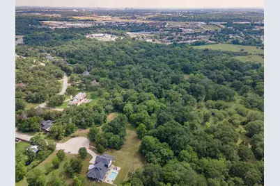 7012 Rose Point Court, Bryan, TX 77808 - Photo 5