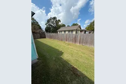 512 Stimpson Street, Baytown, TX 77520 - Photo 11