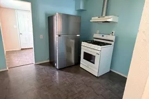 512 Stimpson St, Baytown, TX 77520 - Photo 5