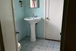 512 Stimpson St, Baytown, TX 77520 - Photo 9