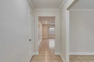5623 Winding Way Dr, Houston, TX 77091 - Photo 5