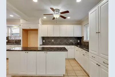 5623 Winding Way Drive, Houston, TX 77091 - Photo 15