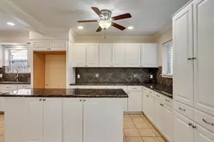 5623 Winding Way Dr, Houston, TX 77091 - Photo 15