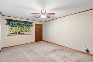 1203 Kansas Ave S, Anahuac, TX 77514 - Photo 13