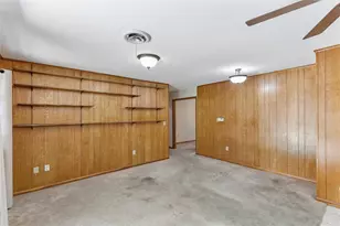 1203 Kansas Ave S, Anahuac, TX 77514 - Photo 19