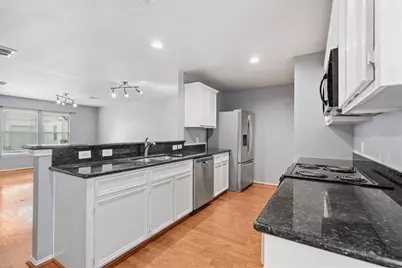 1710 Redwing Cove Drive, Houston, TX 77009 - Photo 9