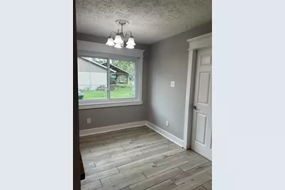 228 Oak Manor Drive, Alvin, TX 77511 - Photo 9
