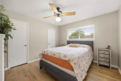 1922 Crooked Creek Lane, Pearland, TX 77581 - Photo 17
