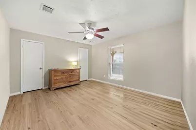 1922 Crooked Creek Lane, Pearland, TX 77581 - Photo 19