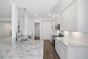1022 Fairway Dr, La Porte, TX 77571 - Photo 11