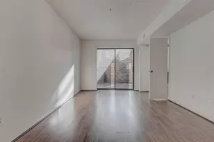 200 Pecan Dr, League City, TX 77573 - Photo 9